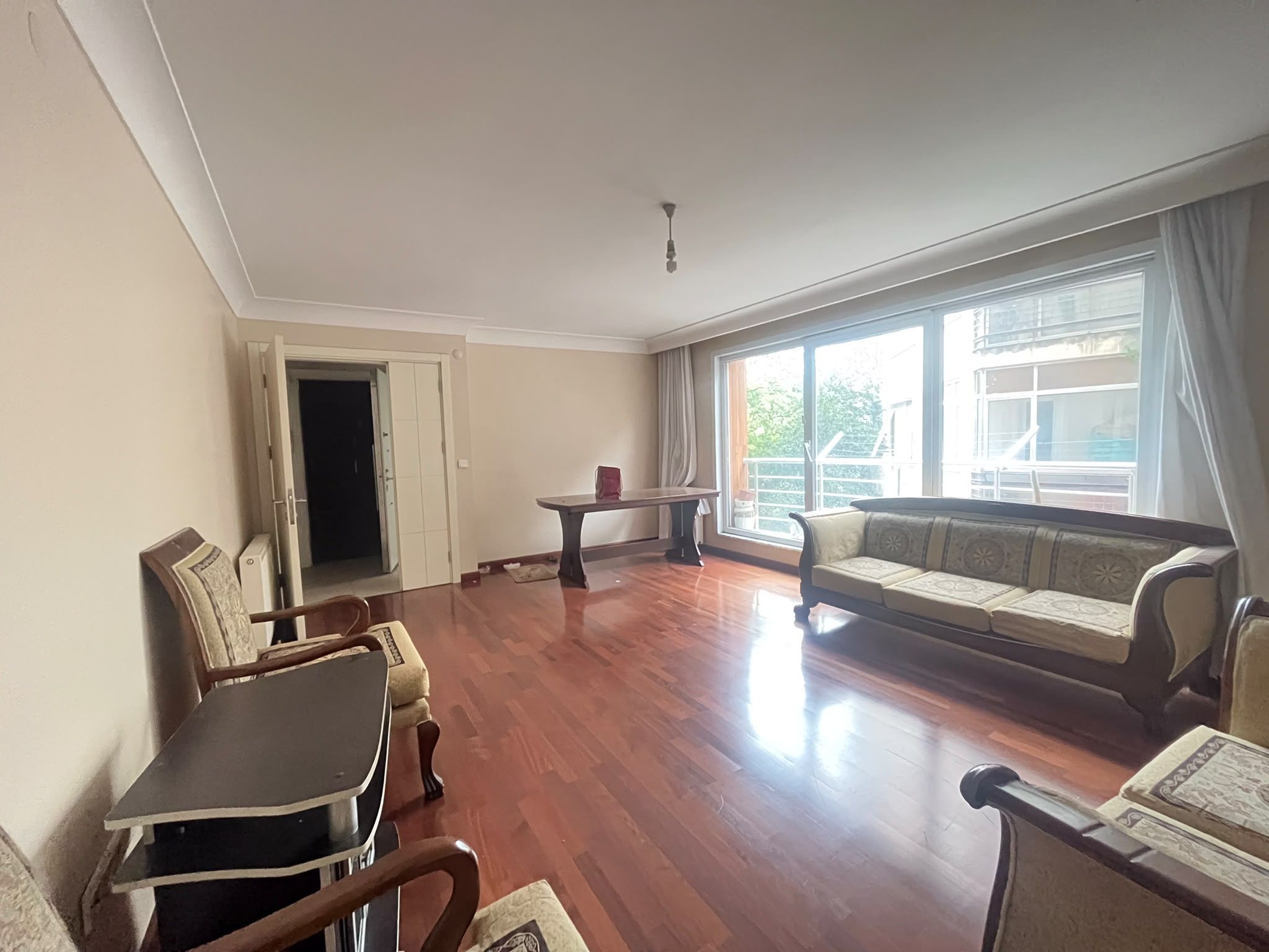Bakırköy Merkez'de 10 Senelik Binada 3+1 Daire Bakırköy satılık daire vizyon gayrimenkul fırsat