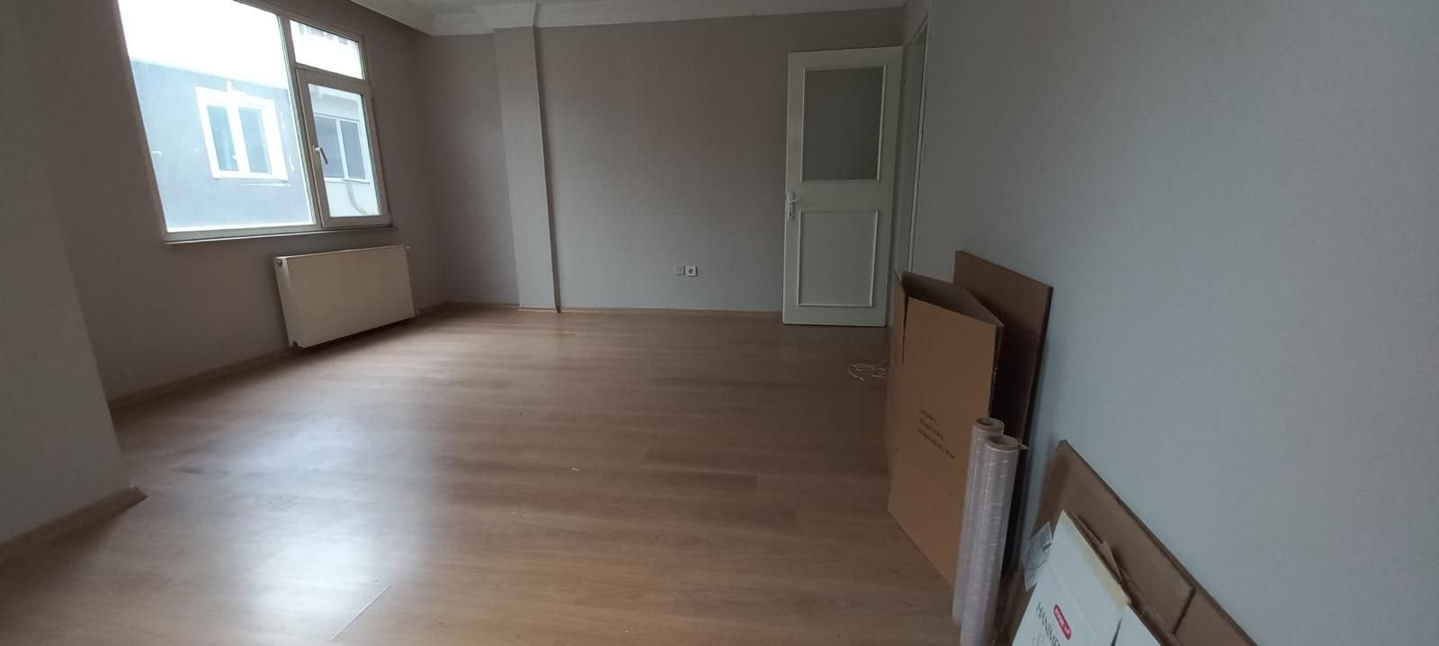 Hilal Sokak'ta Metroya Yakın Balkonlu Daire Şişli kiralık daire vizyon gayrimenkul
