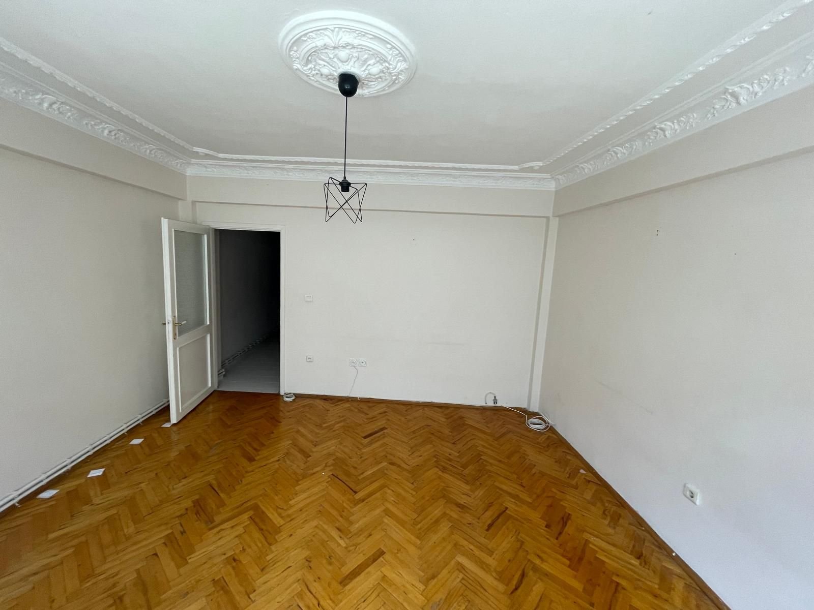 Şişli Feriköy Lala Şahin Sokak'ta Satılık 2+1 Boş Daire Şişli satılık daire vizyon gayrimenkul fırsat